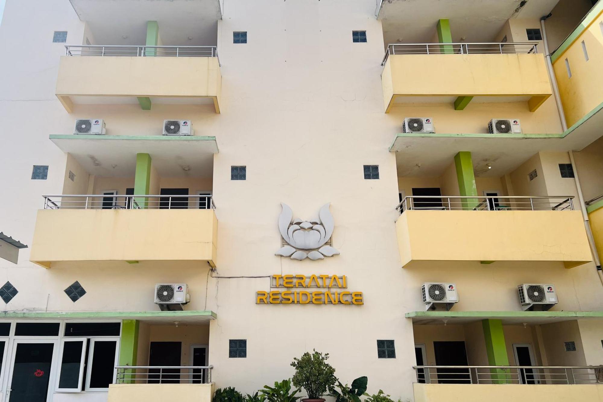 Teratai Residence Mitra Reddoorz Medan Esterno foto